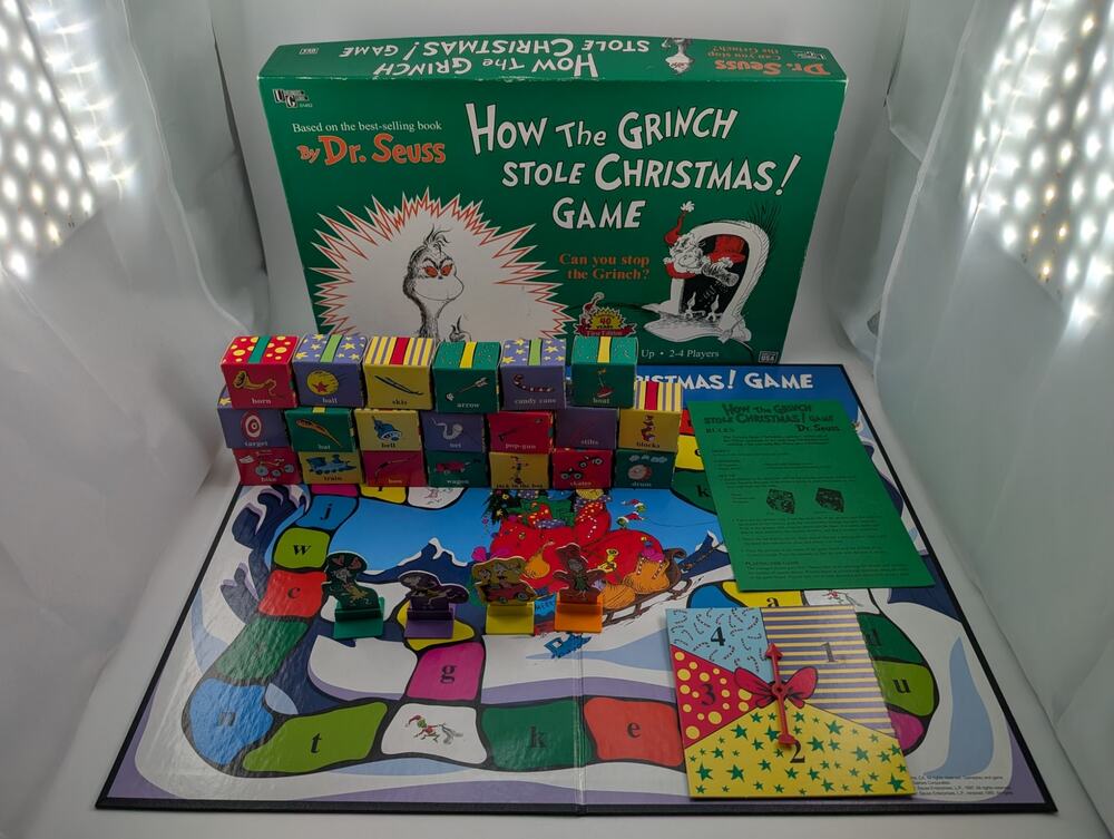 VTG 1997 Dr. Seuss How the Grinch Stole Christmas Board Game - COMPLETE -